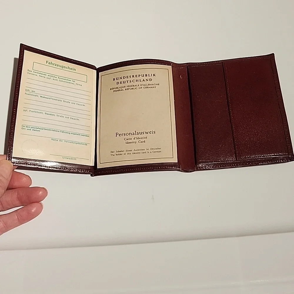 Mens Genuine Leather trifold wallet from Germany NEW